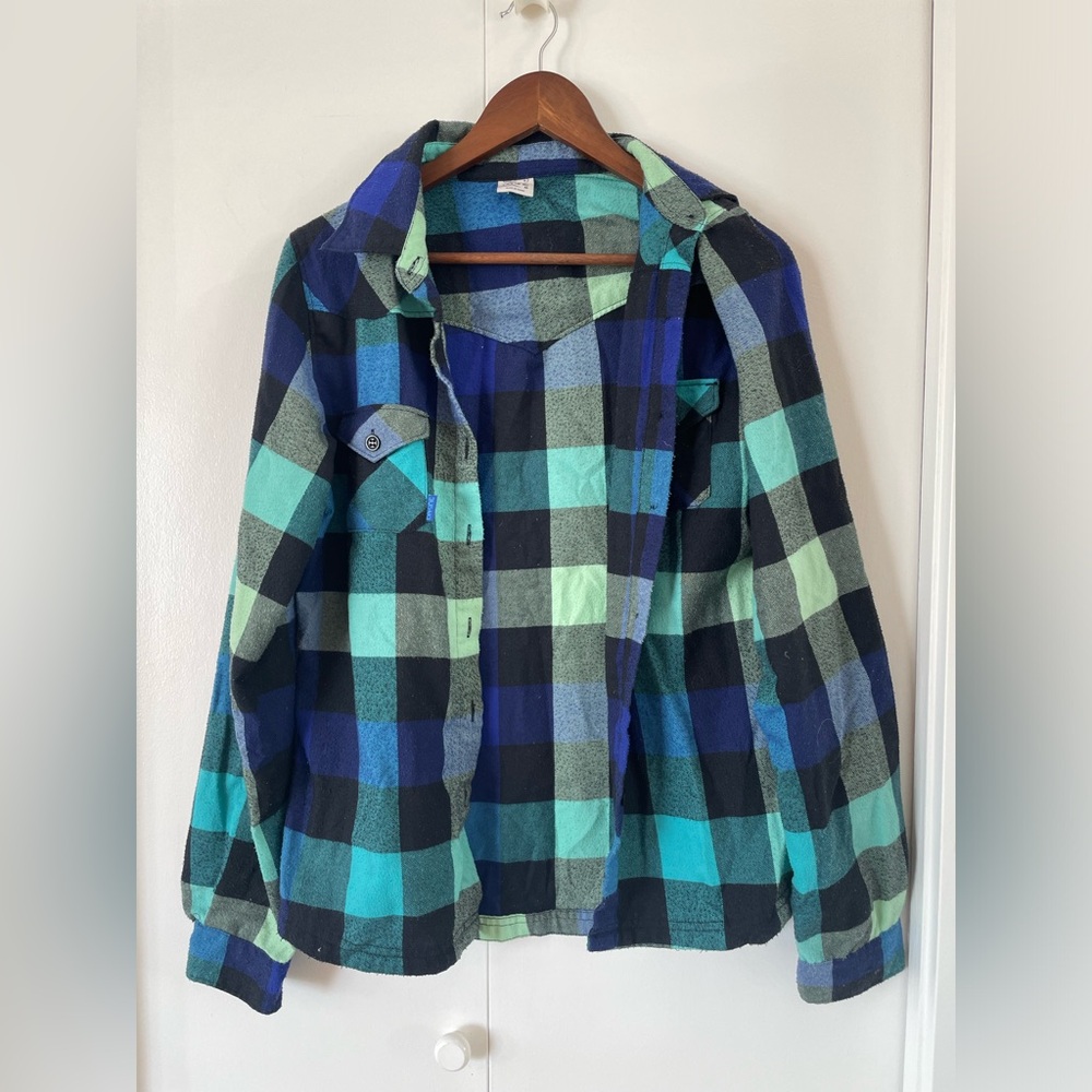 Dakine plaid top